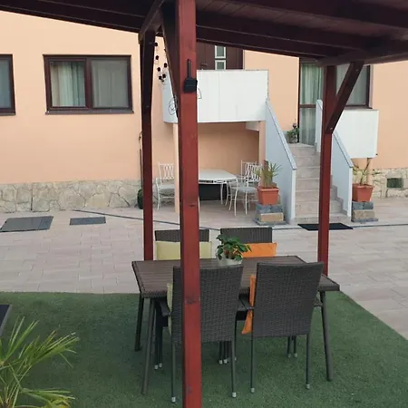 Sarreti Apartmanhaz Balatonfured Exterior photo