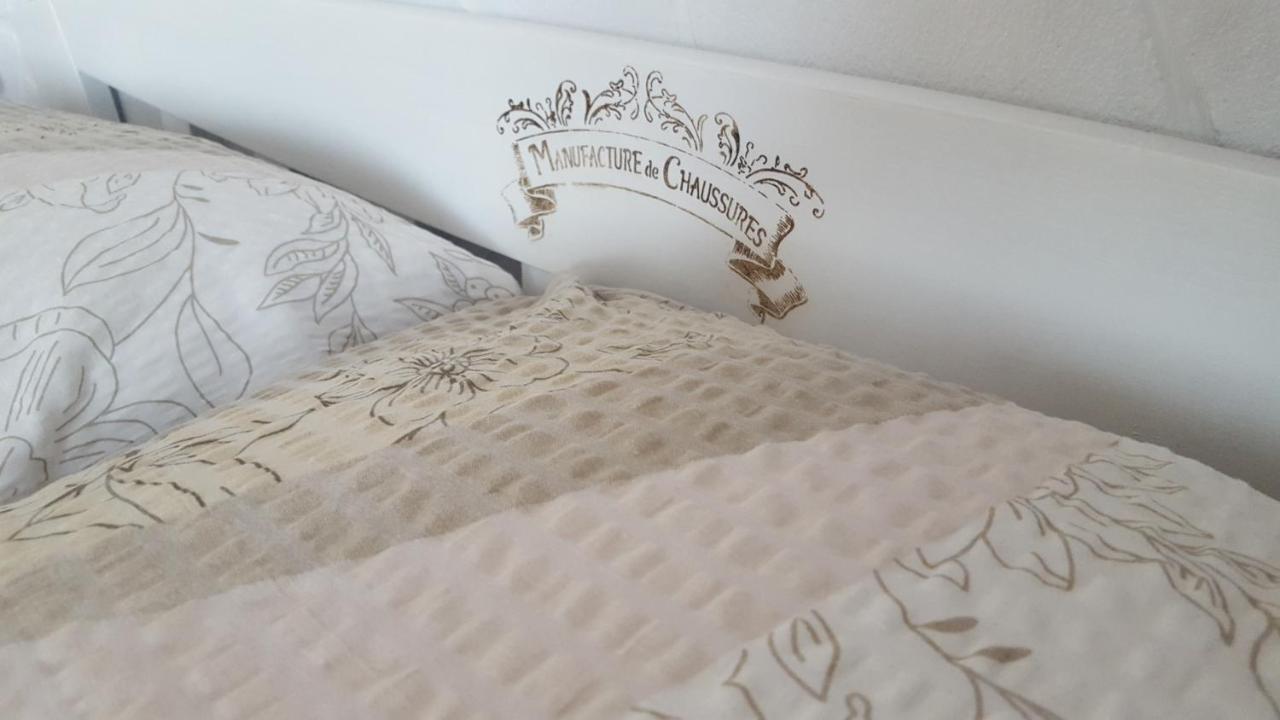 Sarreti Apartmanhaz *