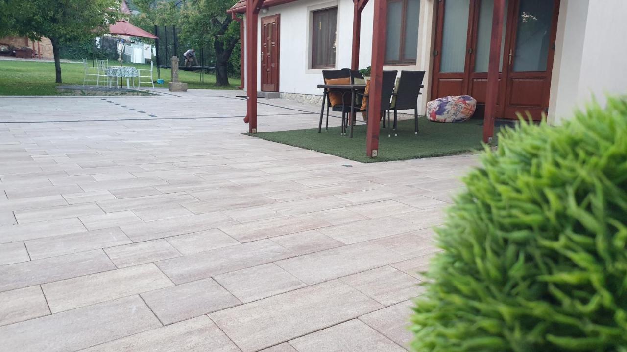 Sarreti Apartmanhaz * Balatonfüred