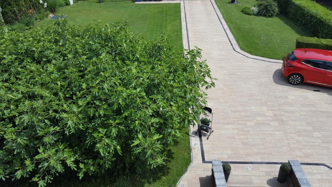 Appartement Sarreti Apartmanhaz *